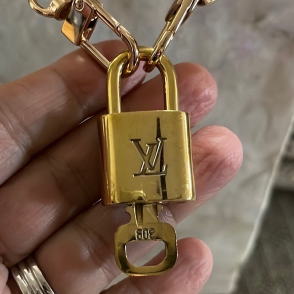 COA Authentic Louis Vuitton Lock &amp; Key Necklace available in different #’s L - Picture 2 of 16